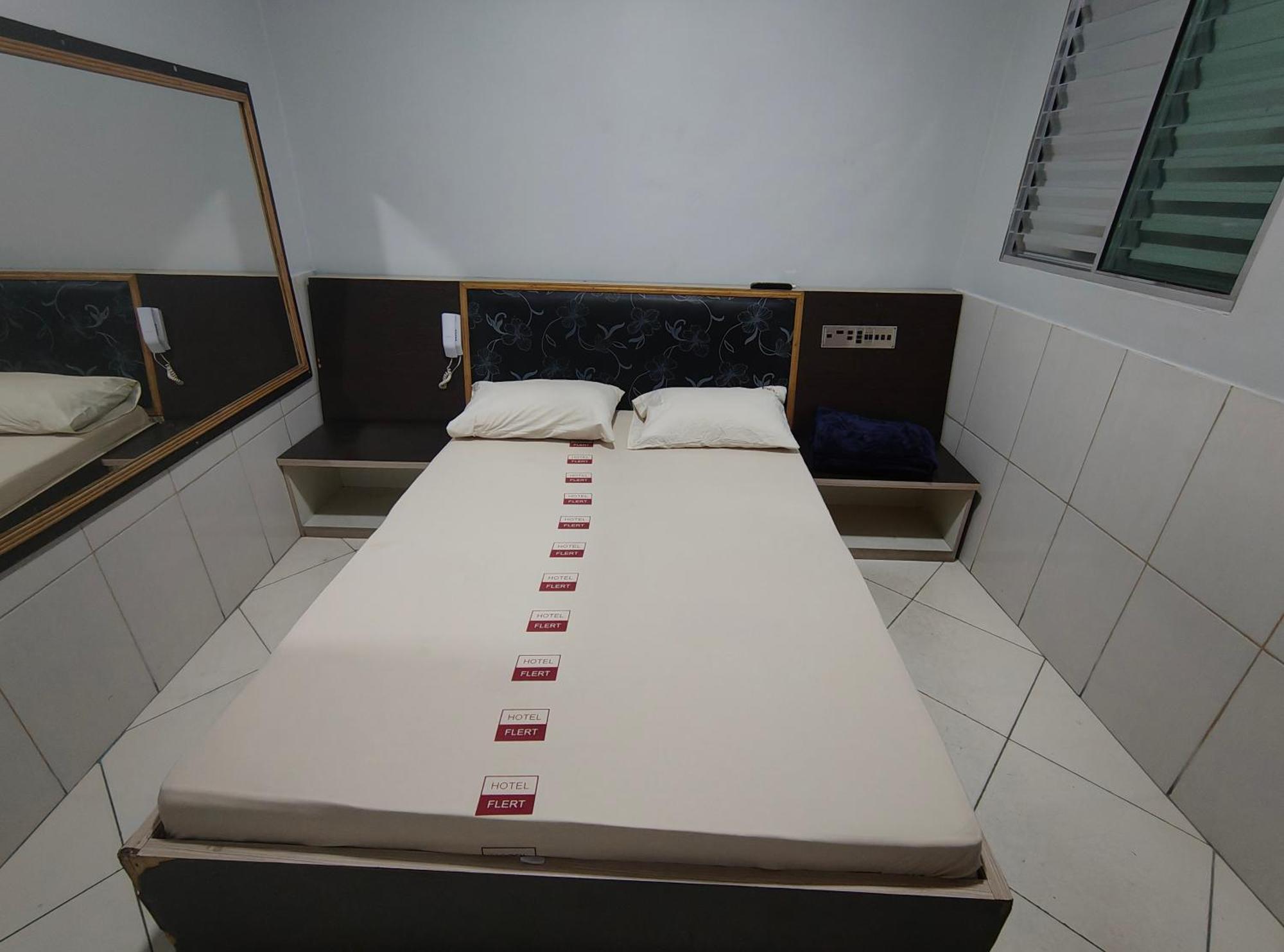Hotel Flert Santana — Photos 1